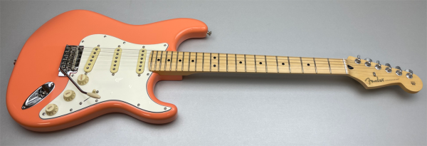 Fender Limited Edition Player Stratocaster Pacific Peach 3,49 Kg